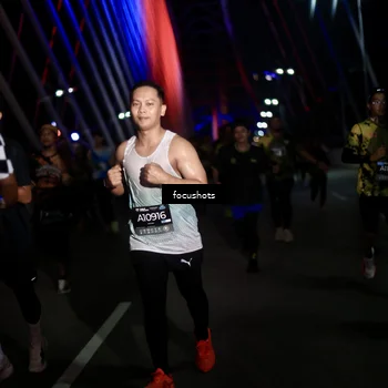 Runner Photo 6502816