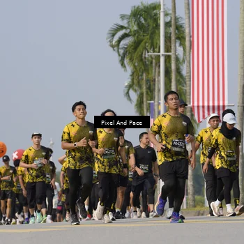 Runner Photo 6502865