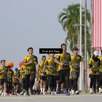 Runner Photo 6502878