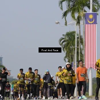 Runner Photo 6503002