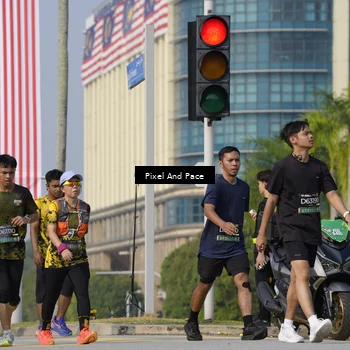 Runner Photo 6503025