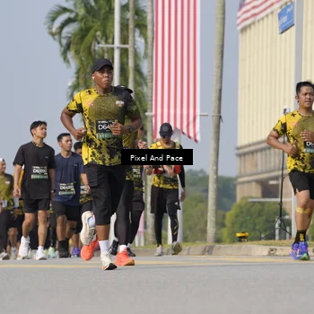 Runner Photo 6503126