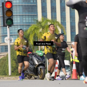 Runner Photo 6503131
