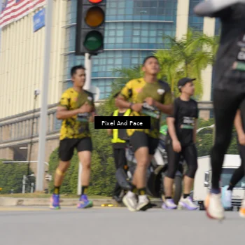 Runner Photo 6503135
