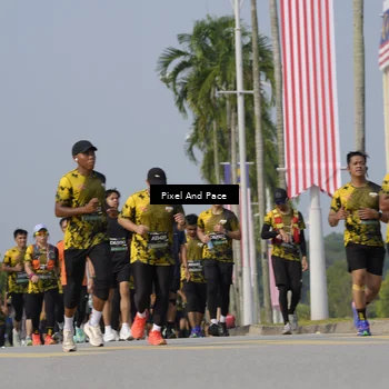 Runner Photo 6503203