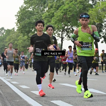 Runner Photo 6503279