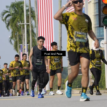 Runner Photo 6503312