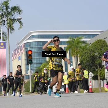 Runner Photo 6503313