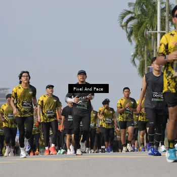 Runner Photo 6503318