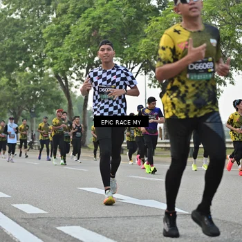 Runner Photo 6503377