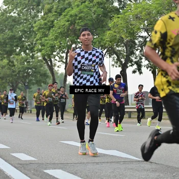 Runner Photo 6503385