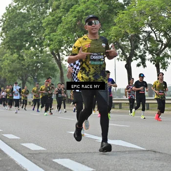 Runner Photo 6503396