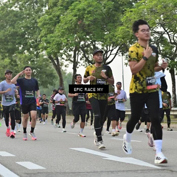 Runner Photo 6503398