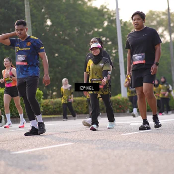 Runner Photo 6503415