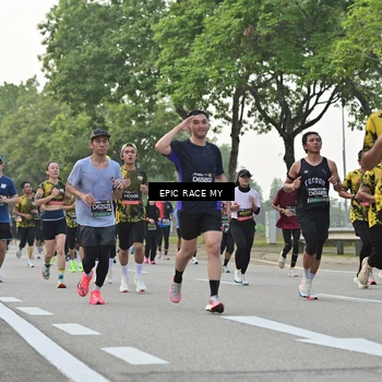 Runner Photo 6503416