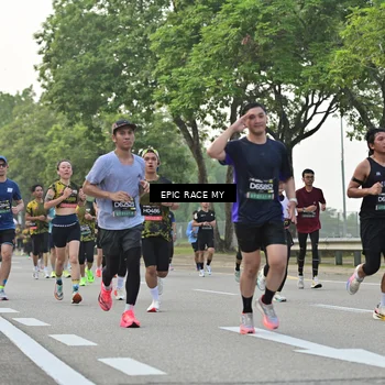 Runner Photo 6503426