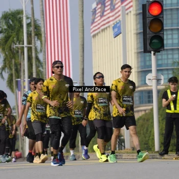 Runner Photo 6503470