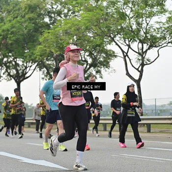 Runner Photo 6503532