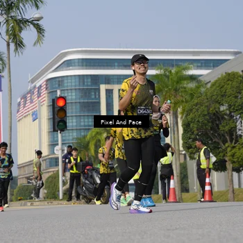 Runner Photo 6503542