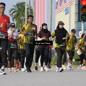 Runner Photo 6503690