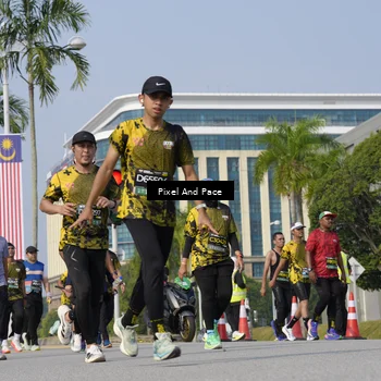 Runner Photo 6503795