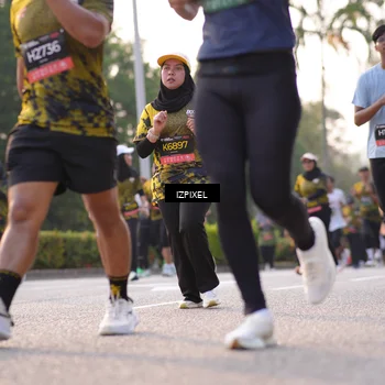 Runner Photo 6503859