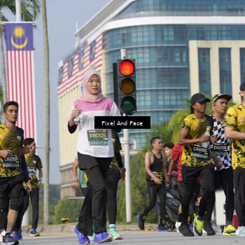Runner Photo 6503869