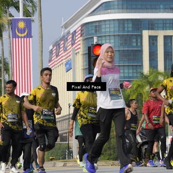 Runner Photo 6503874
