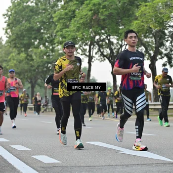 Runner Photo 6503881