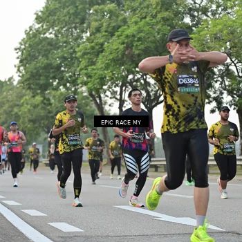 Runner Photo 6503898