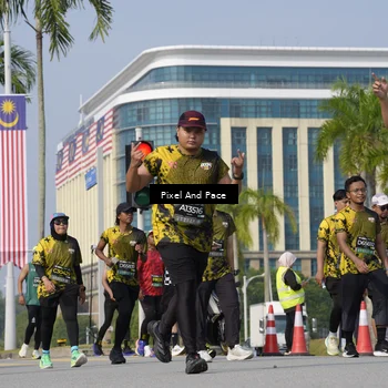 Runner Photo 6503909