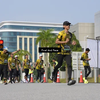 Runner Photo 6503945