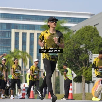 Runner Photo 6503980