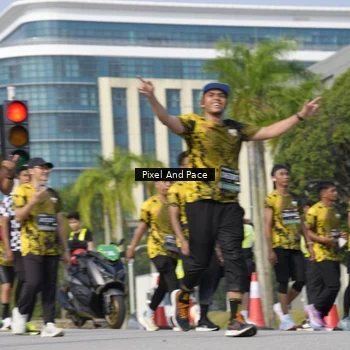Runner Photo 6504007