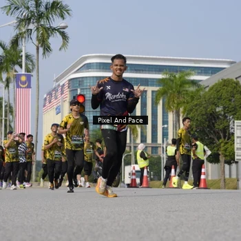 Runner Photo 6504026