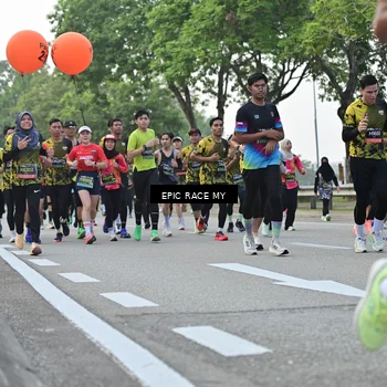 Runner Photo 6504030