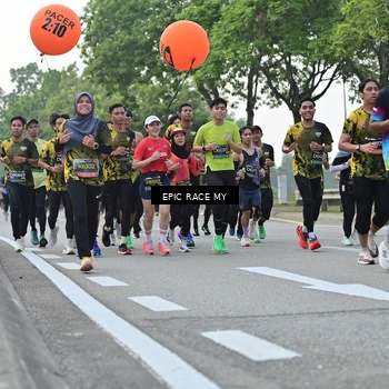 Runner Photo 6504040