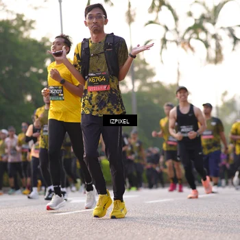 Runner Photo 6504047