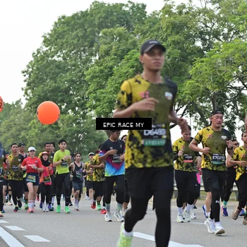 Runner Photo 6504049