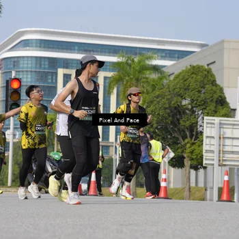 Runner Photo 6504110