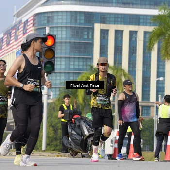 Runner Photo 6504133