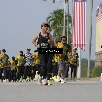 Runner Photo 6504177