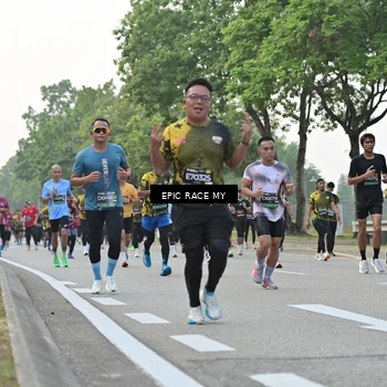 Runner Photo 6504201