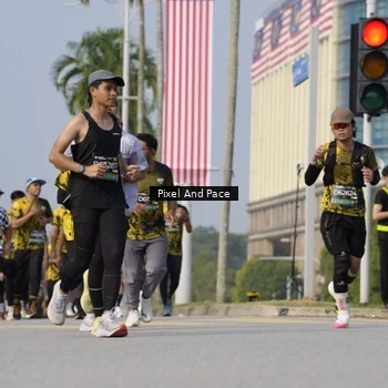 Runner Photo 6504202
