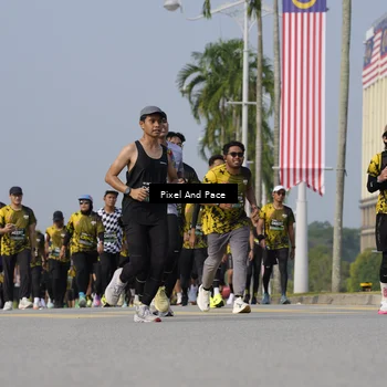 Runner Photo 6504206