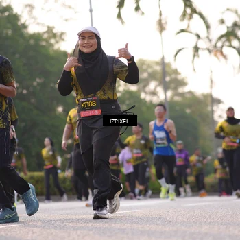 Runner Photo 6504210