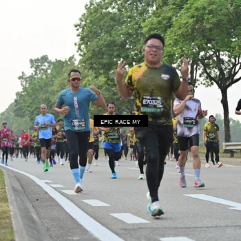 Runner Photo 6504211