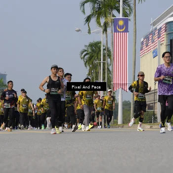 Runner Photo 6504213