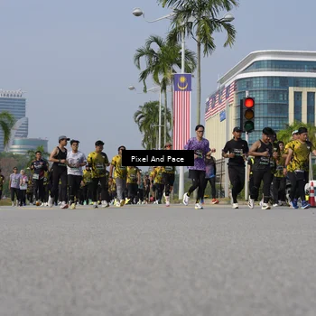Runner Photo 6504216