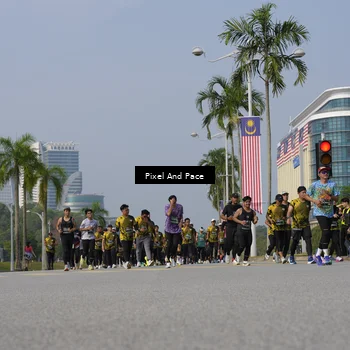 Runner Photo 6504238